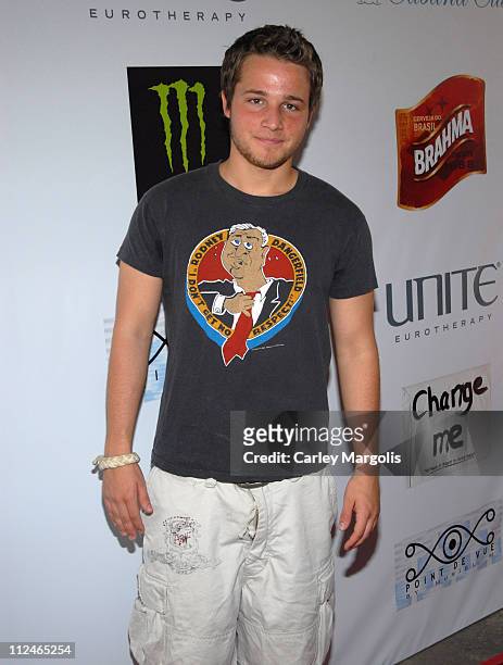 Shawn Pyfrom of "Desperate Housewives" during LIVEStyle Entertainment Presents Hollywood Life Lounge at Cabana Club at Cabana Club in Hollywood,...
