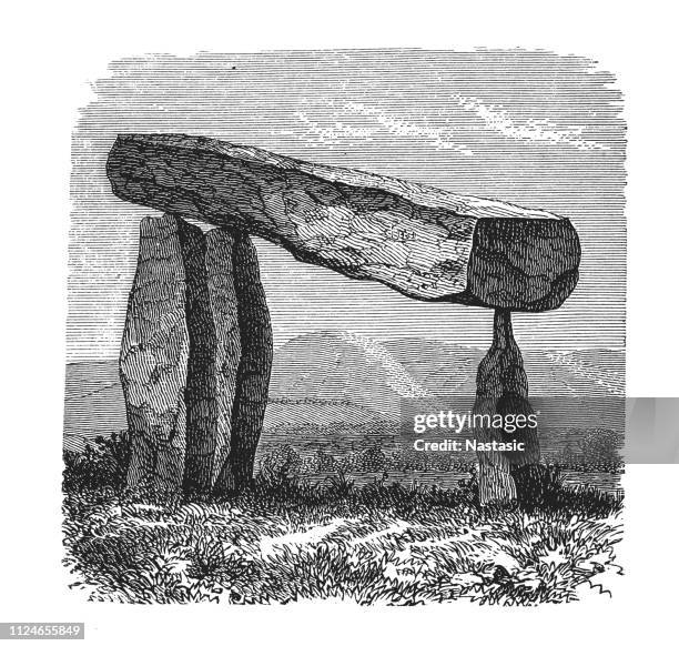 dolmen at castlewellan in ireland - the burren stock illustrations