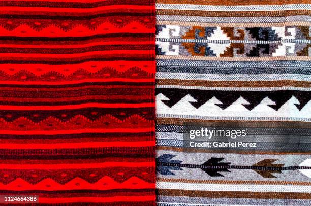 an abstract contrast in mexican textiles - zapotec people - fotografias e filmes do acervo