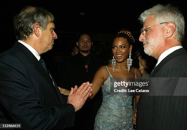 Beyonce Knowles, center, with Viacom Chairman John Dolgen, left, and Paramount Vice-Chairman Rob Friedman