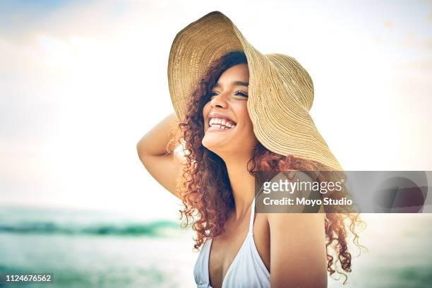 summer looks good on her - beautiful black women in bathing suits stock pictures, royalty-free photos & images