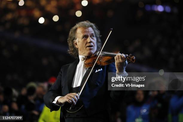 Andre Rieu Action 1,067 Andre Rieu Photos Stock Photos, High-Res Pictures, and Images ...