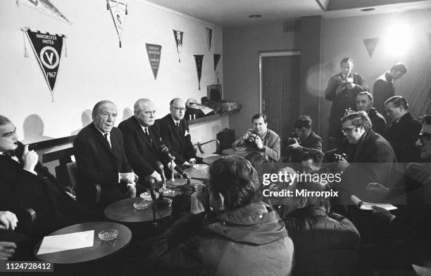 Sir Matt Busby, announces his resignation as Manager of Manchester United at press conference, Old Trafford, Tuesday 14th January 1969. Sir Matt...