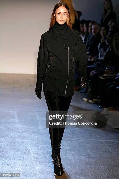 Model Raquel Zimmermann walks the runway wearing the Phi Fall 2009 during Mercedes-Benz Fashion Week at 76 Ninth Avenue on February 19, 2009 in New...