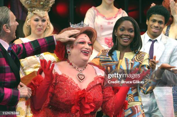Miss America 2004 Ericka Dunlap crowns Miss Hairspray 2004 Harvey Fierstein as Edna Turnblad