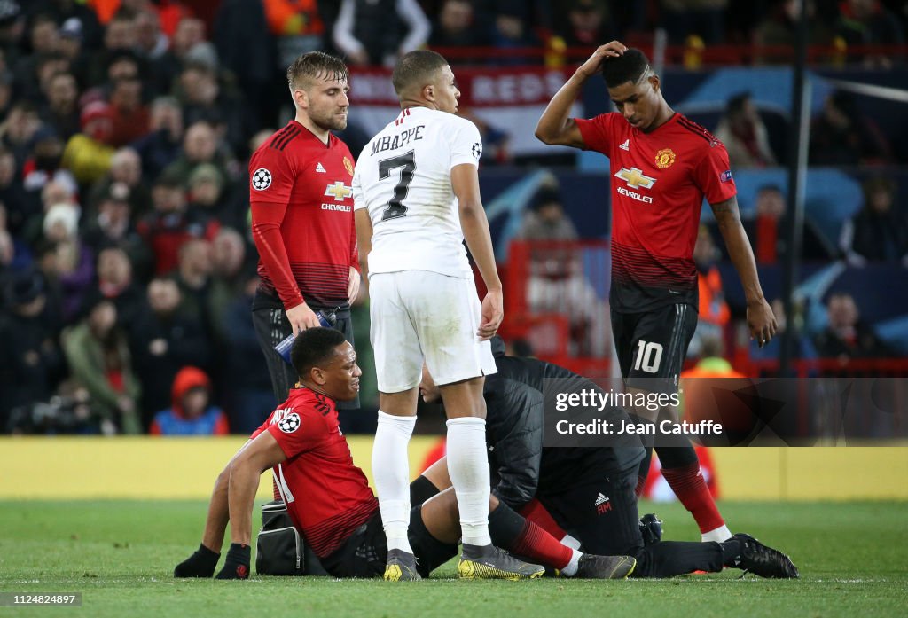 Manchester United v Paris Saint-Germain - UEFA Champions League Round of 16: First Leg