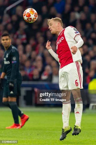 Donny van de Beek of Ajax controls the ball during the UEFA Champions League Round of 16 First Leg match between Ajax and Real Madrid at Johan Cruyff...