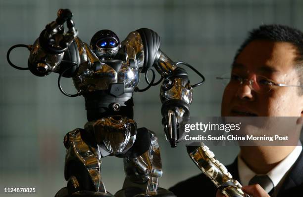 Wowyee 30 Wow Wee Ltd Stock Photos, High-Res Pictures, and Images - Getty Images