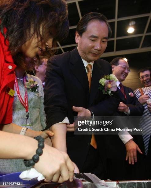 Ip Kwan 30 Chai Shao Stock Photos, High-Res Pictures, and Images - Getty Images