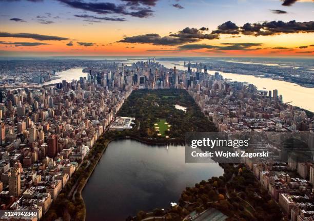 aerial view - central park - new york city aerial stock pictures, royalty-free photos & images