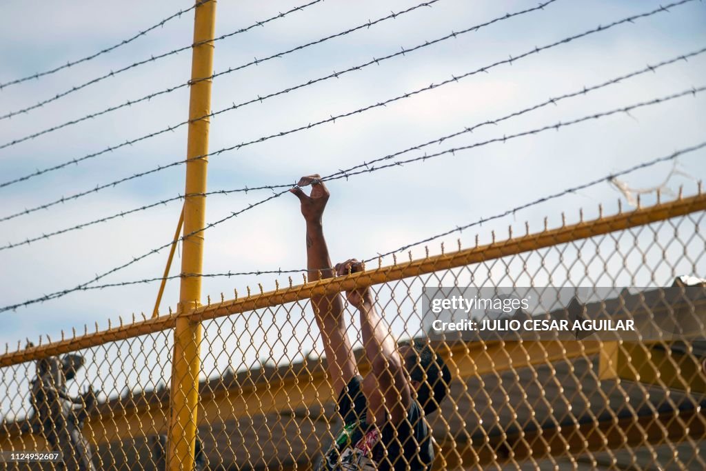 TOPSHOT-MEXICO-US-BORDER-MIGRATION