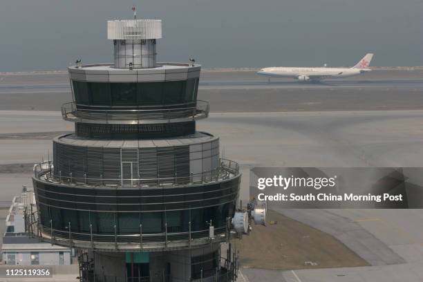 Airplane stand at Chek Lap Kok Hong Kong International airport under the high pollution level. Air pollution in Hong Kong have has hit its highest...