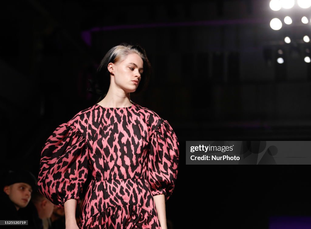 Ashley Williams - Runway - LFW February 2019