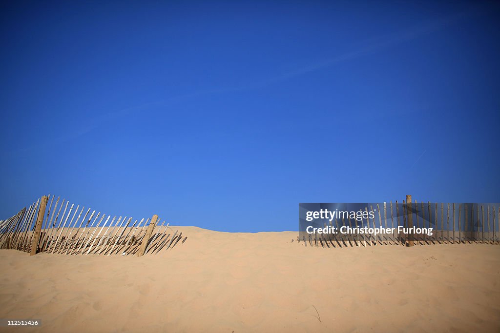 Britain Basks In Sunshine As The Easter Holidays Get Underway