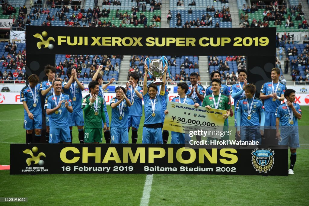 Kawasaki Frontale v Urawa Red Diamonds - Fuji Xerox Super Cup