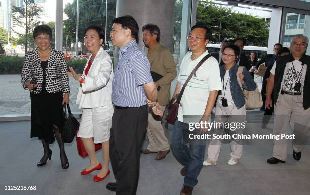 Lua Kin Li Lau Wai Ming Photos and Premium High Res Pictures - Getty Images