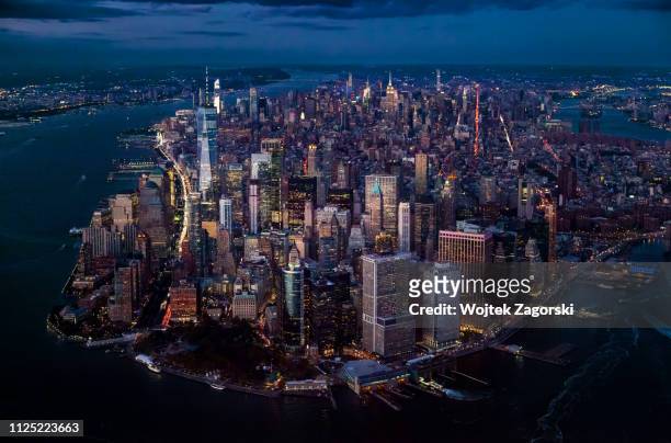 aerial view - new york city - manhattan stock-fotos und bilder