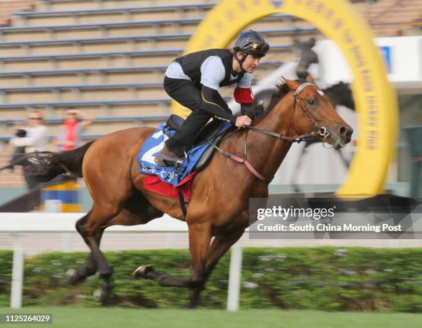 Jay Riddell Turf 105 Jonathan Riddell Photos & High Res Pictures - Getty Images