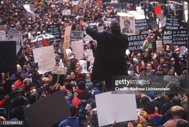 Civil Rights activist Al Sharpton addresses an angry crowd protesting the shooting of unarmed immigrant Amadou Diallo on March 3, 1999 in New York...