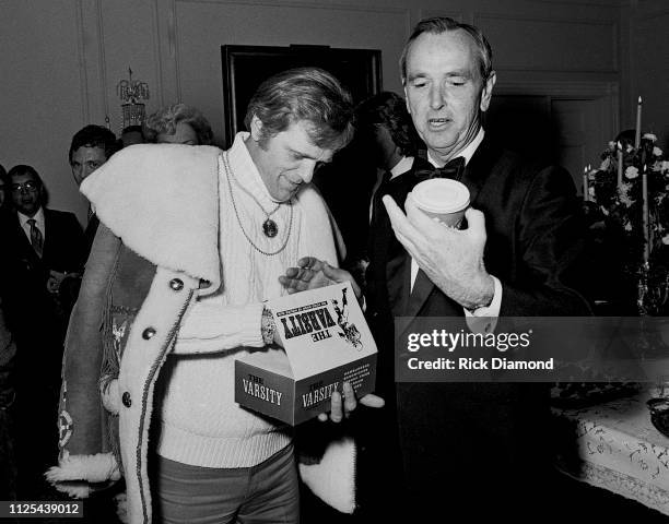 Jerry Reed Dogs 1,195 Jerry Reed Photos & High Res Pictures - Getty Images
