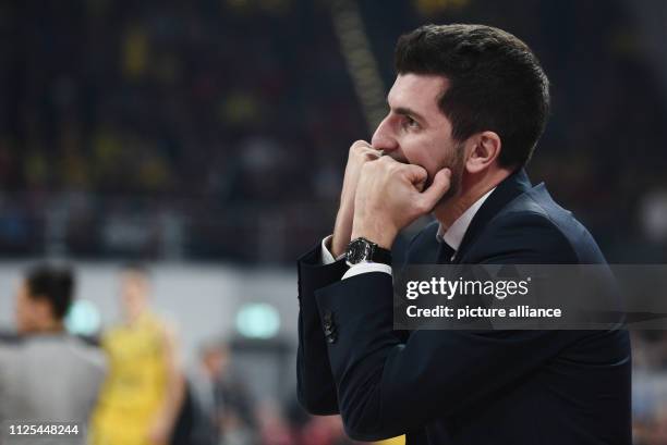 February 2019, Bavaria, Bamberg: Basketball: BBL Cup, Brose Bamberg - ALBA Berlin, Final: Bamberg's coach Federico Perego bites his fists. Photo:...