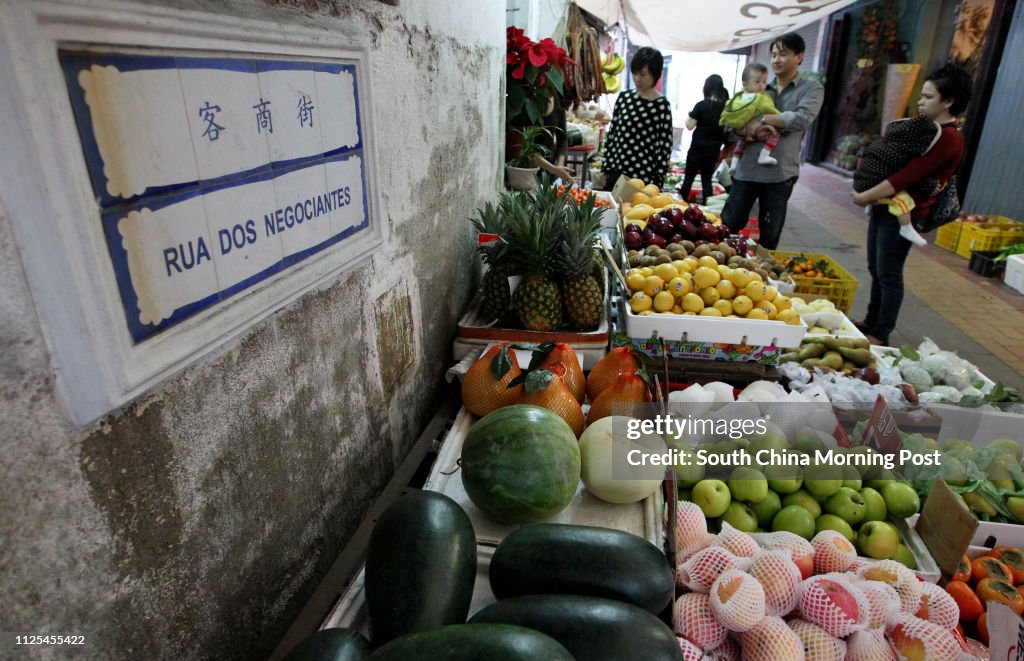 For Neighbourhood Sounds story: General view of a fruit stall on Rua Dos Negociantes in Coloane, Macau. 17DEC12