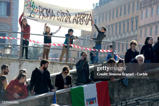 Thousands of people, including families with children, participate in the Roma Capitale Umana initiative , in the gardens of Piazza Vittorio, the...