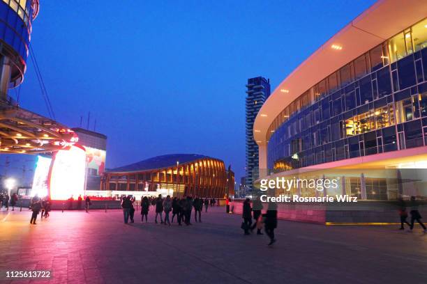 gae aulenti square in porta nuova business district, milan - town square night stock pictures, royalty-free photos & images