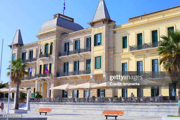 economou grand hotel, spetses eiland, griekenland - spetses stockfoto's en -beelden