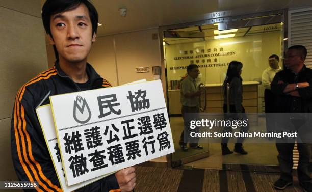 Lee Kin Wan 104 Man In Office Chai Stock Photos, High-Res Pictures, and Images ...