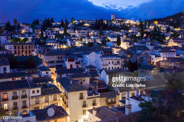 albaicin district, blue hour - albaicín fotografías e imágenes de stock