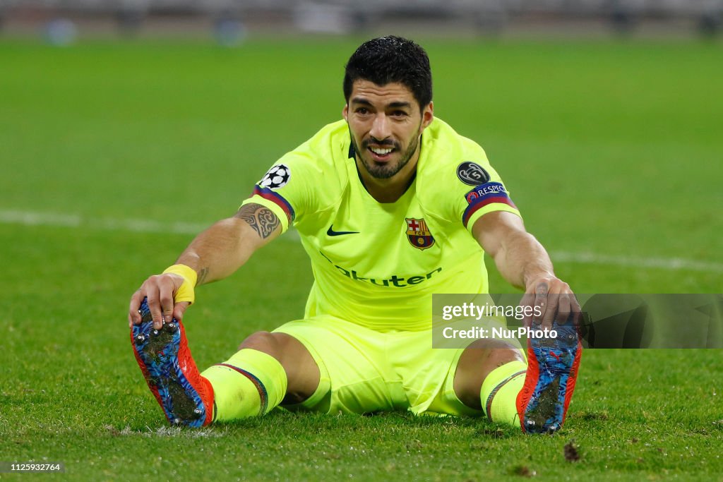 Olympique Lyonnais v FC Barcelona - UEFA Champions League