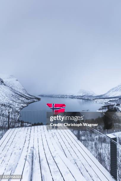 norway - senja - stimmungsvoller himmel fotografías e imágenes de stock