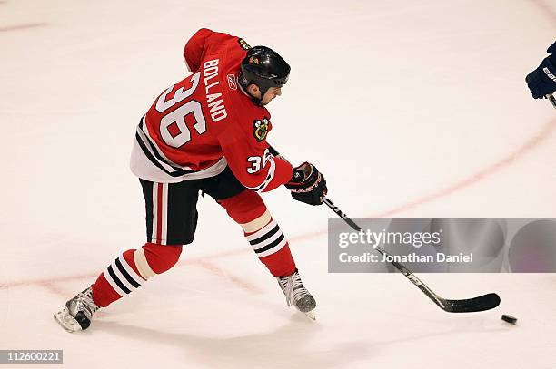 Dave Bolland of the Chicago Blackhawks fires the puck for a goal in the 2nd period against the Vancouver Canucks in Game Four of the Western...