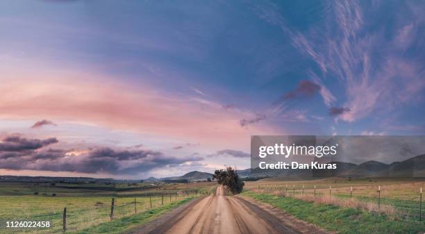 the road home - nipomo imagens e fotografias de stock