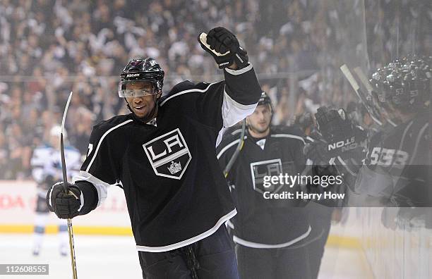 Wayne Simmonds of the Los Angeles Kings celebrates after an assist on a goal by Kyle Clifford against the San Jose Sharks in game three of the...