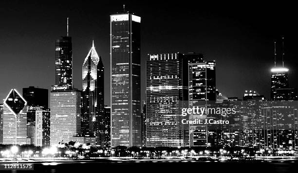 chicago famous cityscape - chicago black and white stock pictures, royalty-free photos & images