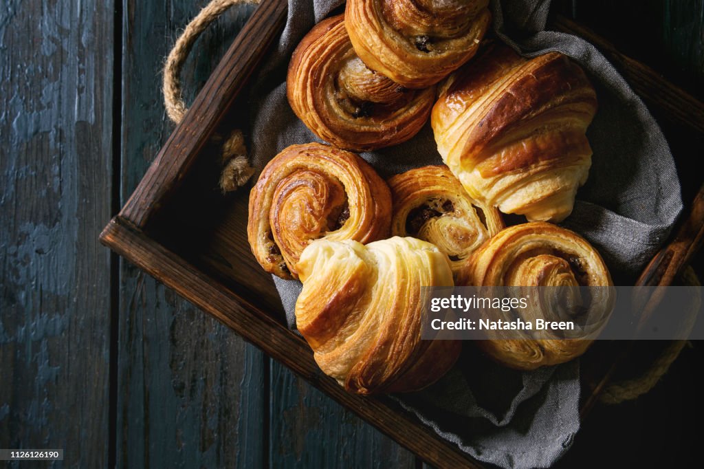 Puff pastry buns