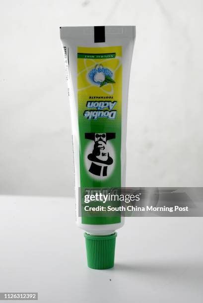 Darry Toothpaste 34 Darlie Toothpaste Stock Photos, High-Res Pictures, and Images ...