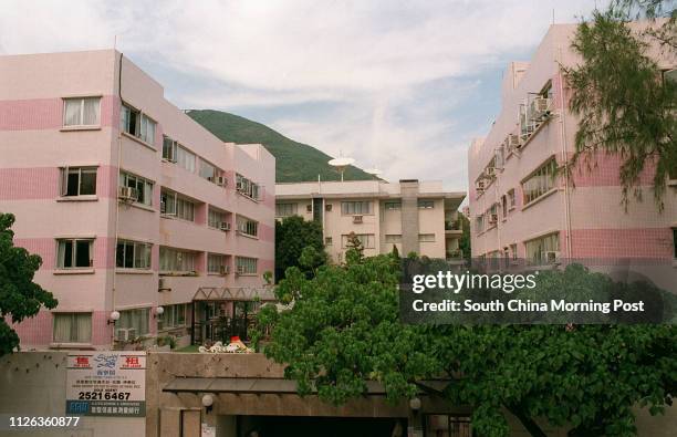 STANLEY LODGE LOWRISE APARTMENTS AT STANLEY MOUNT RD. 04 NOV 95.