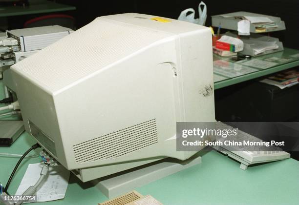 Computer Form 1999 1999 Computer Screen Photos and Premium High Res Pictures - Getty Images