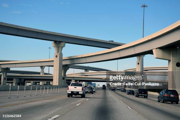 elevated road at houston, texas, usa - texas road stock pictures, royalty-free photos & images