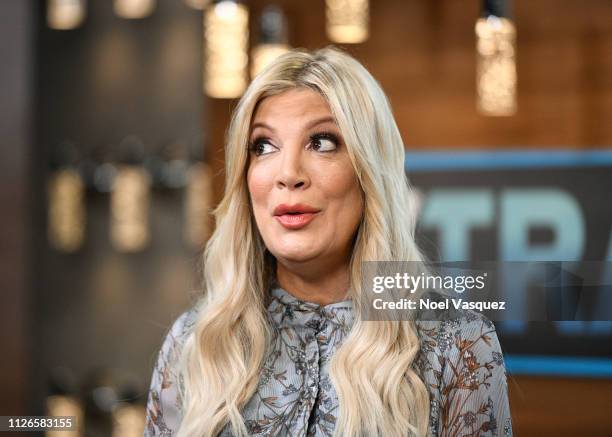 Tori Spelling visits "Extra" at Universal Studios Hollywood on January 31, 2019 in Universal City, California.