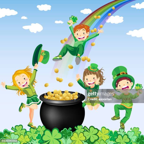 stockillustraties, clipart, cartoons en iconen met st. patricks day kids evenementen en activiteiten - 4 leaf clover