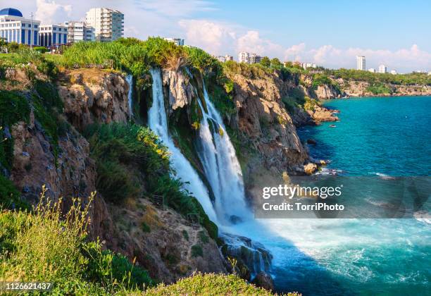 side view of duden waterfalls (karpuzkaldran) in antalya - duden stock-fotos und bilder