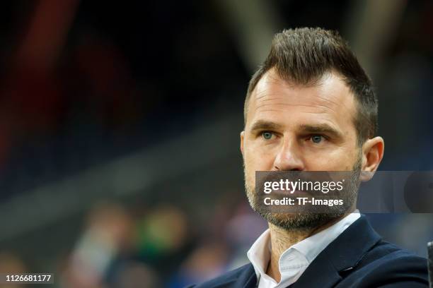 Head coach Ivan Leko of Club Brugge looks on during the UEFA Europa League Round of 32 Second Leg match between RB Salzburg and Club Brugge at Red...