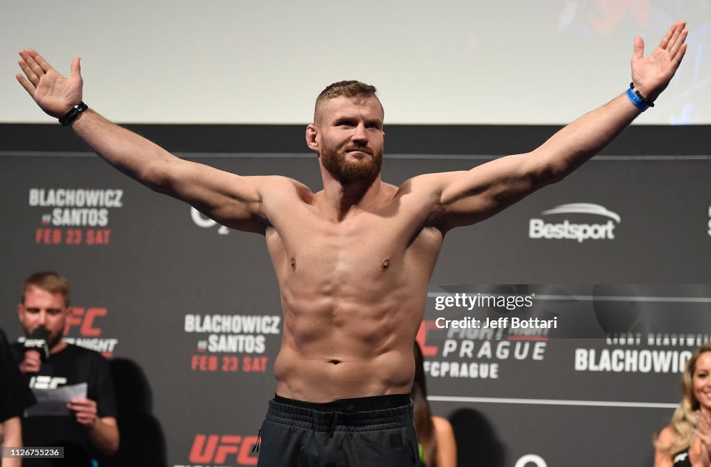 UFC Fight Night: Weigh-ins