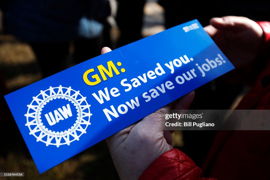 UAW Holds Prayer Vigil For Workers Affected By General Motors' Decision To Cut Jobs At Warren Transmission Operations Plant