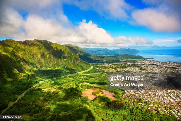 förorts oahu antenn landskap - kaneohe bildbanksfoton och bilder