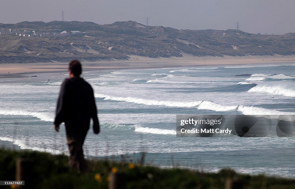 Britain Basks In Sunshine As The Easter Holidays Get Underway